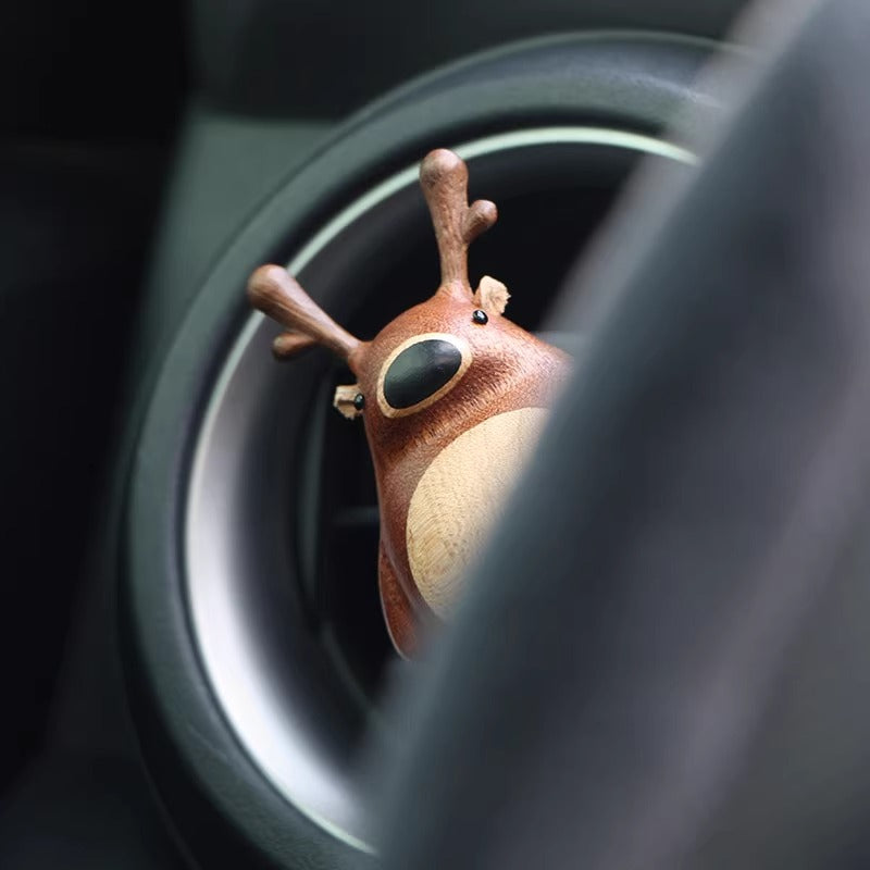 Wooden Fawn Car Aroma Diffuser